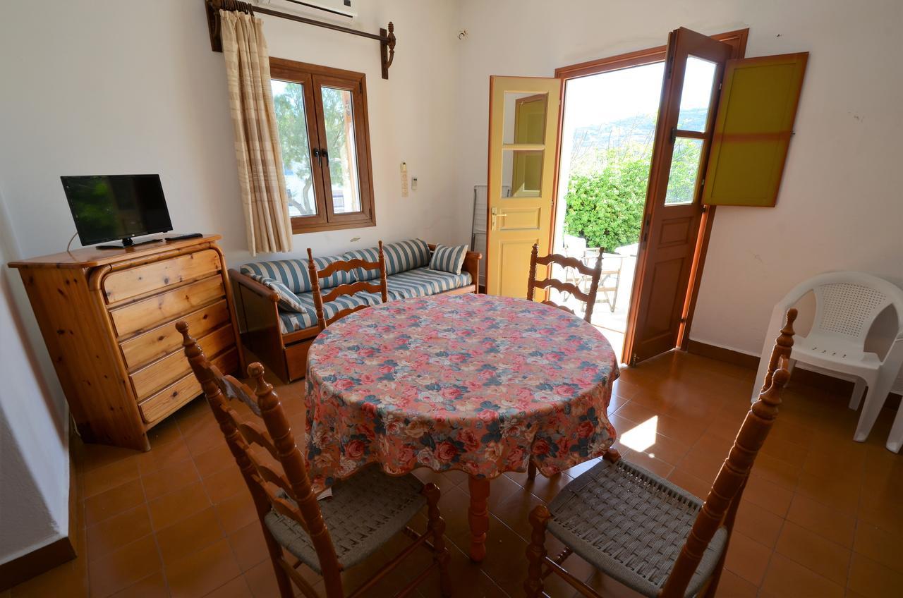 Madoupa Beach Apartments Ornos  Buitenkant foto